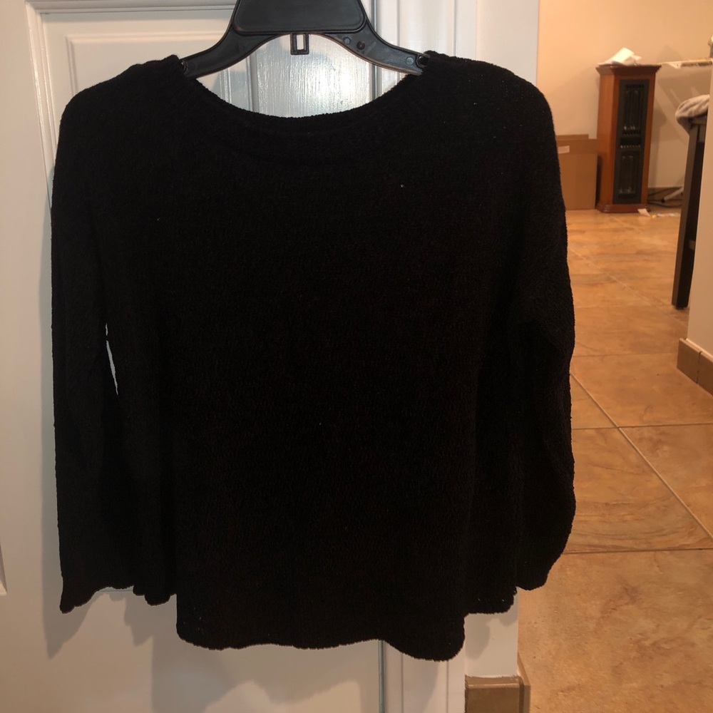 Ellen Tracy Black Knit Sweater